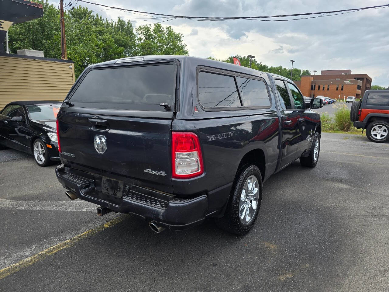 Used 2021 RAM 1500 Big Horn image 3