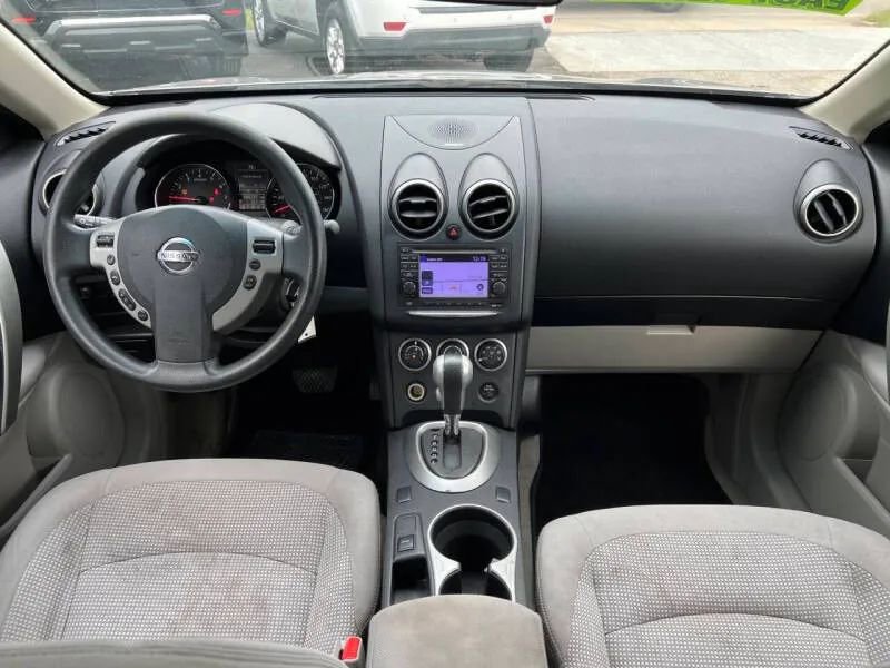 Used 2013 Nissan Rogue SV w/ Premium Pkg image 15