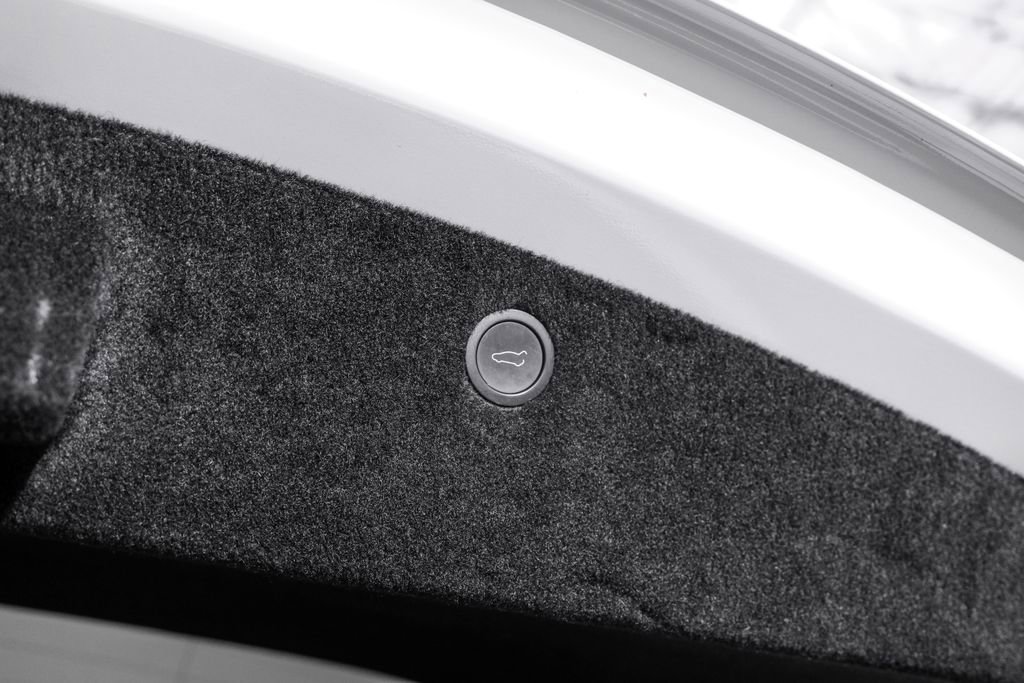 Used 2023 Tesla Model X image 60
