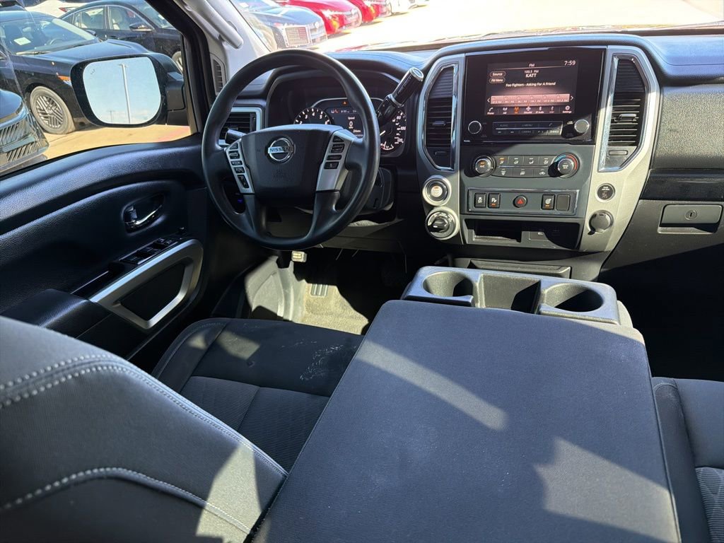 Used 2021 Nissan Titan SV AWD/4WD image 19