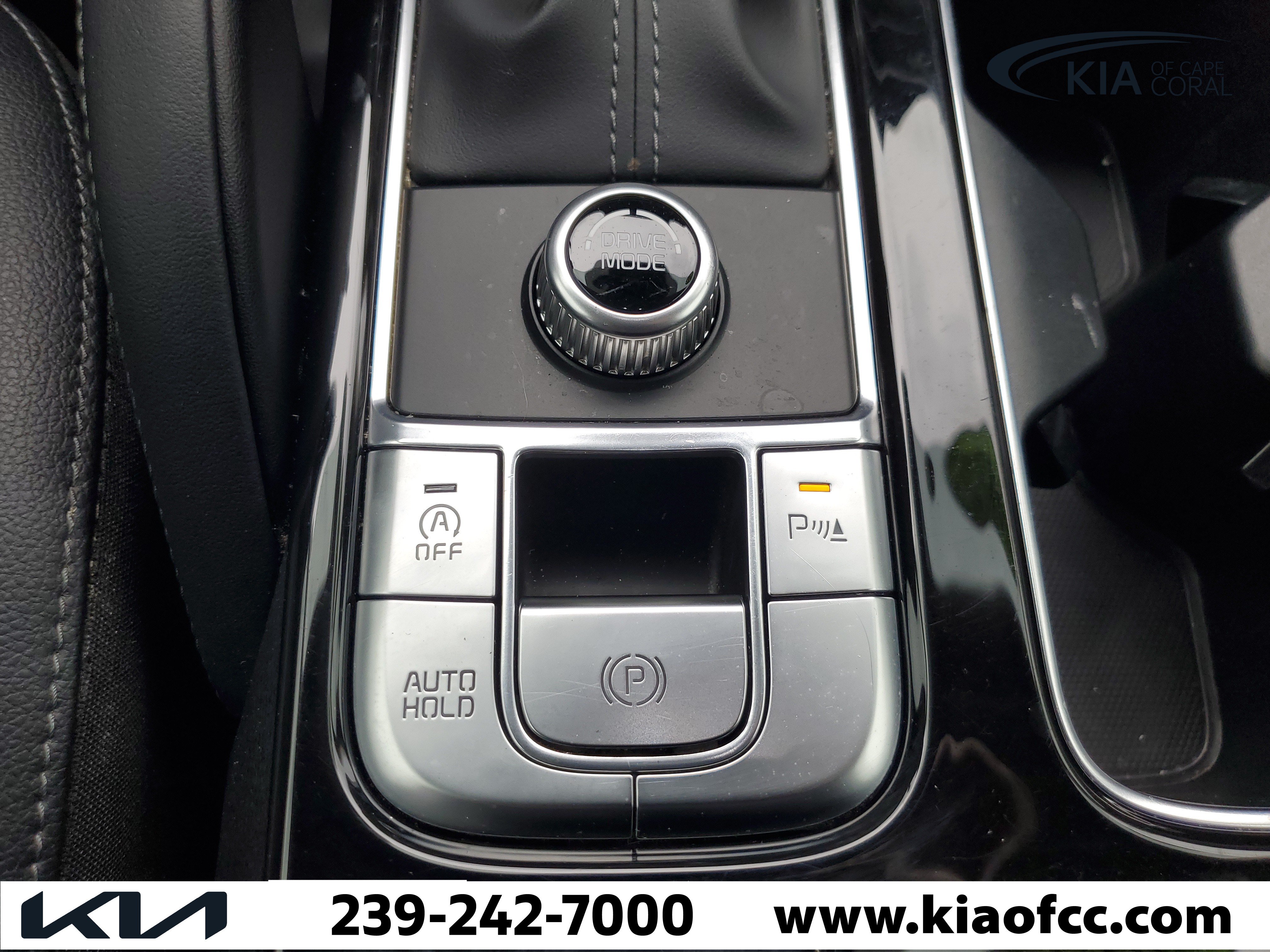Certified 2024 Kia Telluride EX w/ EX Captain's Chair Package FWD image 26