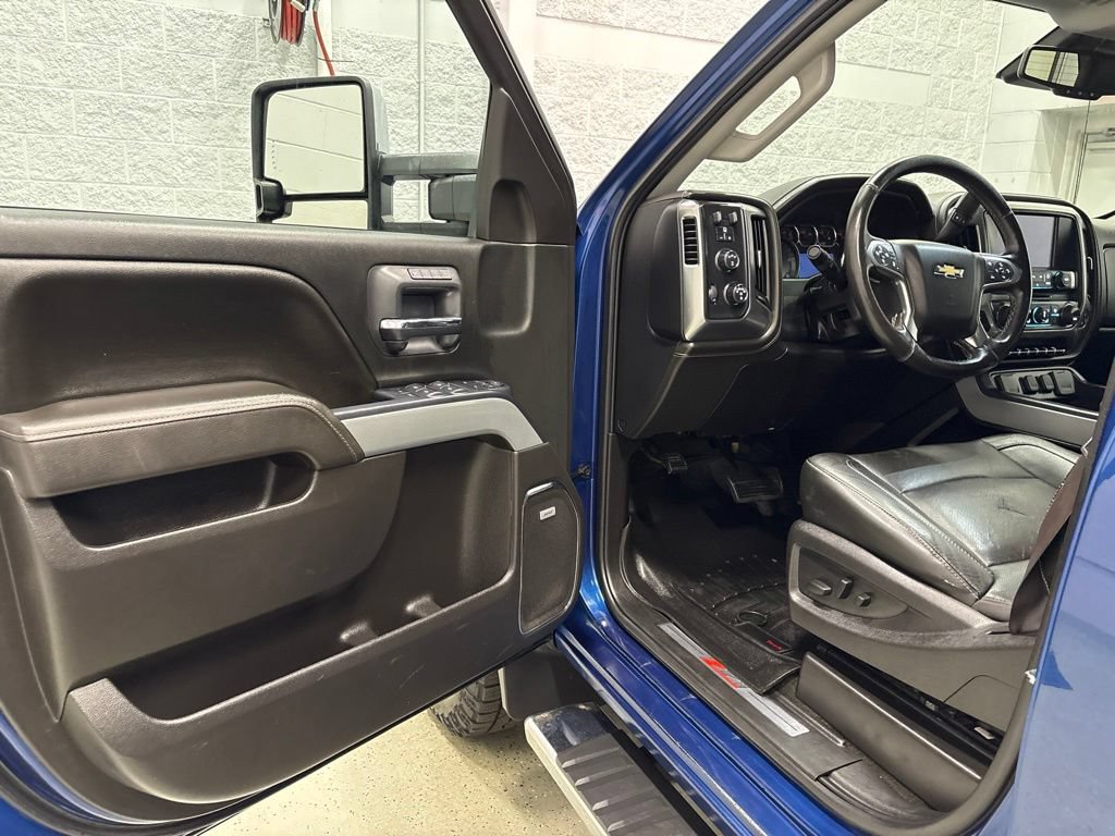Used 2017 Chevrolet Silverado 2500 LTZ w/ Duramax Plus Package AWD/4WD image 15