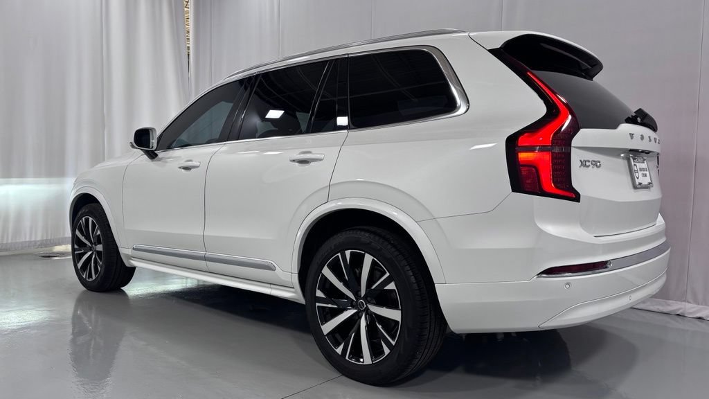 Certified 2025 Volvo XC90 B5 Core w/ Protection Package AWD/4WD image 8