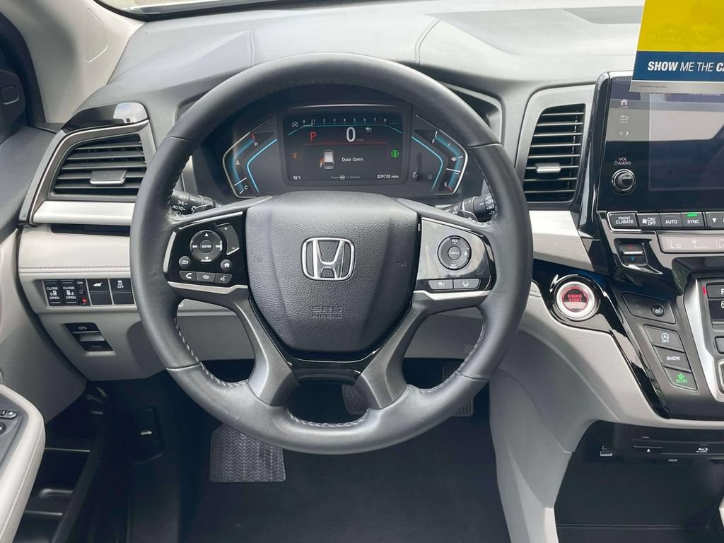 Used 2023 Honda Odyssey Touring image 14