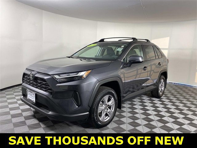 Used 2025 Toyota RAV4 XLE image 4