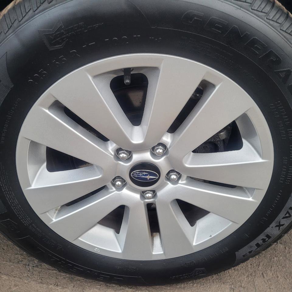 Used 2015 Subaru Outback 2.5i Premium AWD/4WD image 41