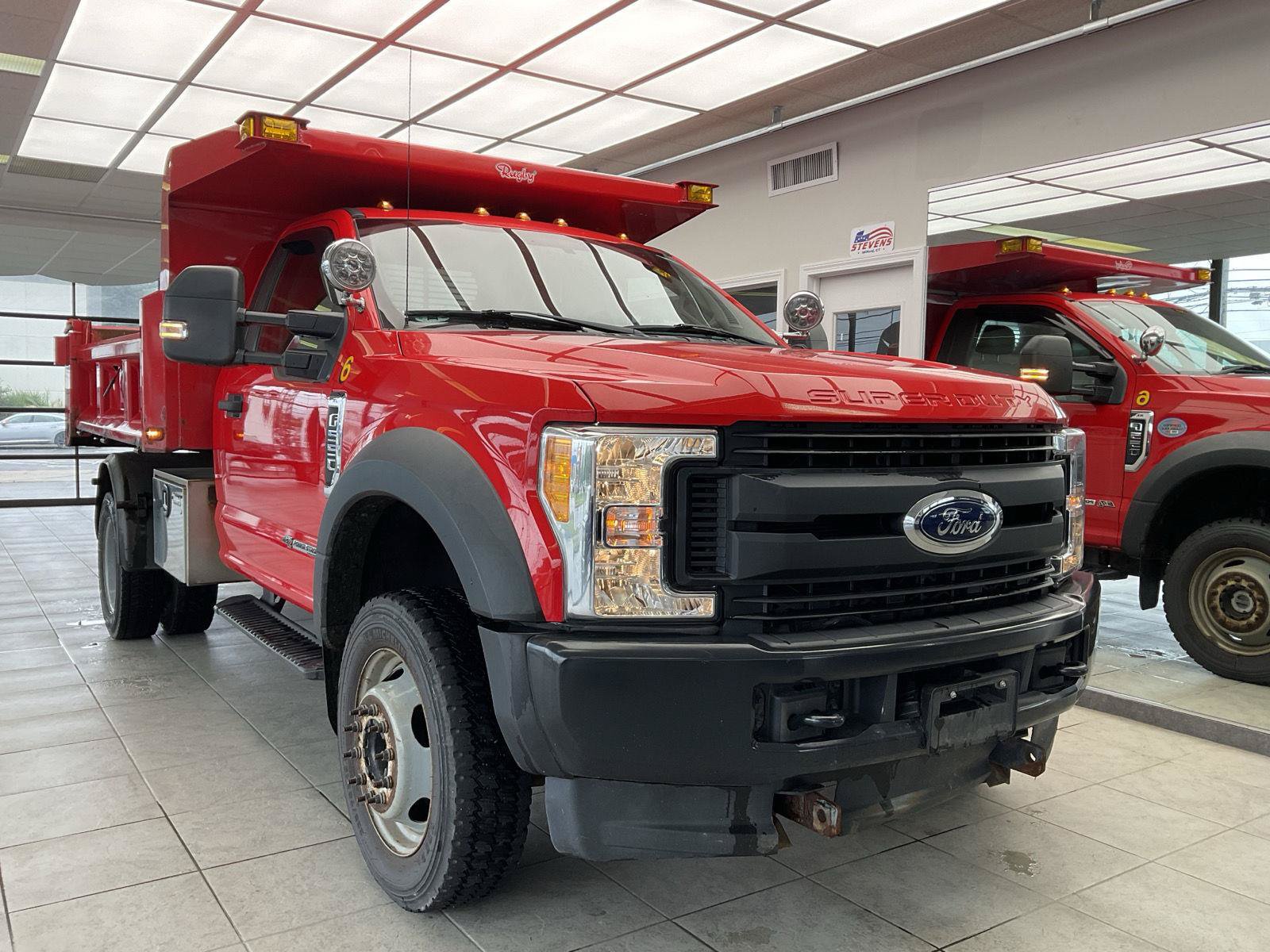 Used 2017 Ford F550 4x4 Regular Cab Super Duty image 1