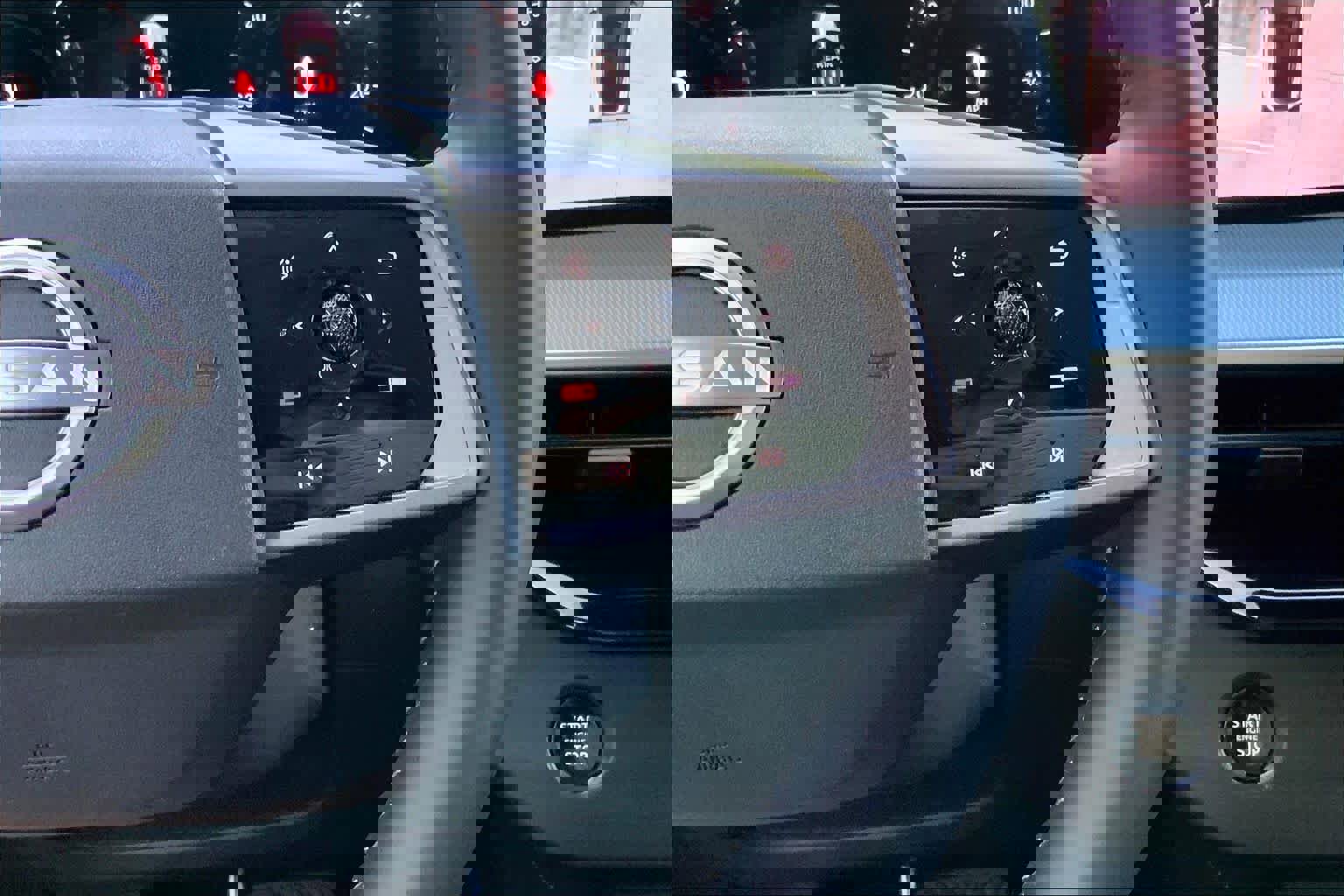 Used 2025 Nissan Murano Platinum w/ Cargo Package AWD/4WD image 25