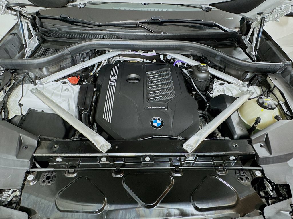 Used 2023 BMW X5 xDrive40i w/ Premium Package AWD/4WD image 19