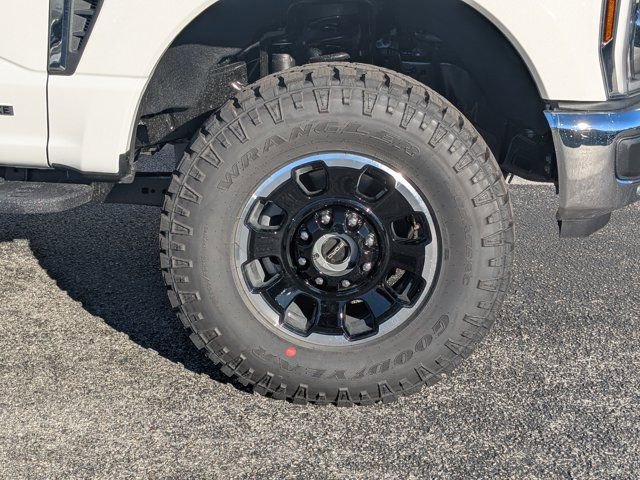New 2026 Ford F350 King Ranch w/ Tremor Off-Road Package image 12