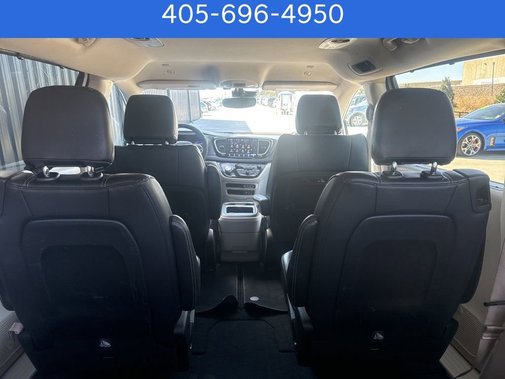Used 2022 Chrysler Pacifica Touring-L image 56