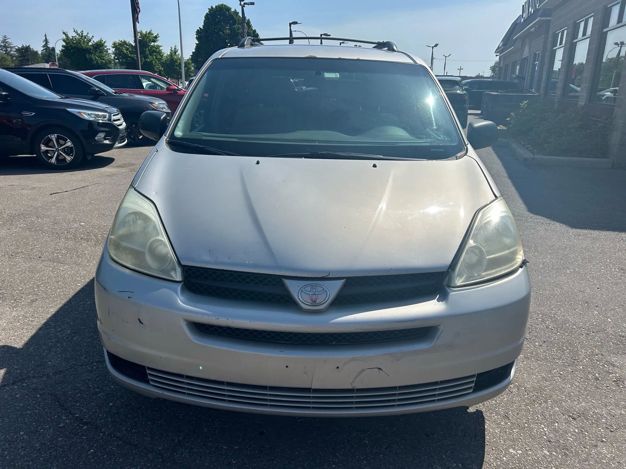 Used 2004 Toyota Sienna CE image 2