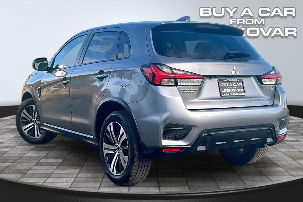 Used 2025 Mitsubishi Outlander Sport SE AWD/4WD image 2