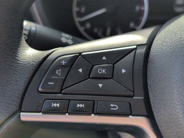 Used 2025 Nissan Sentra SV FWD image 20