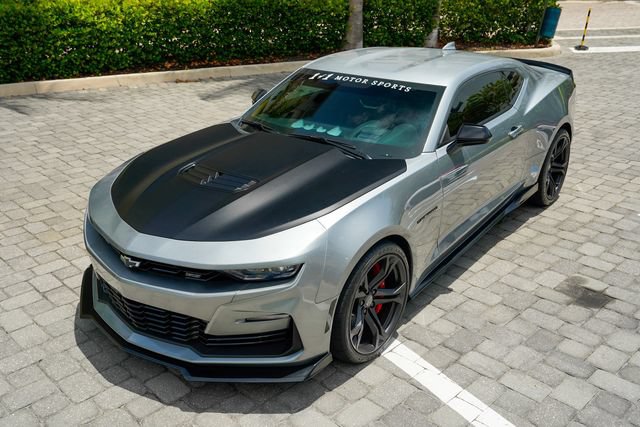 Used 2023 Chevrolet Camaro SS RWD image 10