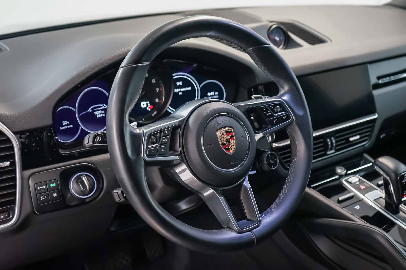 Certified 2023 Porsche Cayenne Platinum Edition AWD/4WD image 4