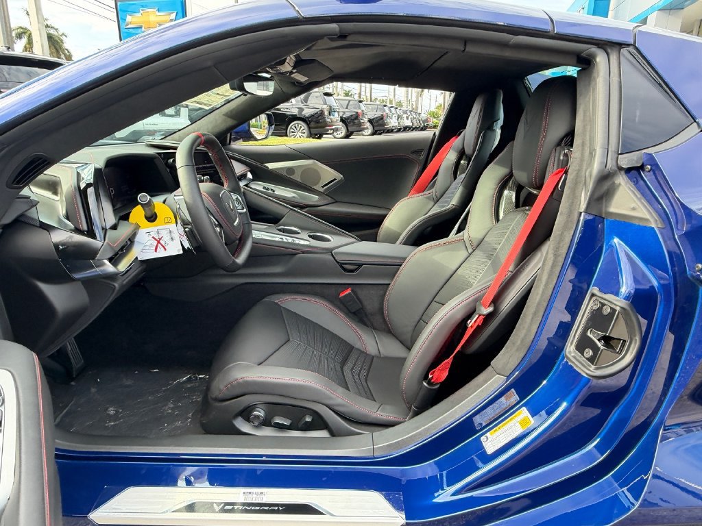 New 2027 Chevrolet Corvette Stingray Convertible w/ Battery Protection Package RWD image 9