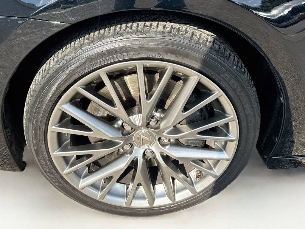 Used 2016 Lexus IS 200t w/ Navigation System Package RWD image 39