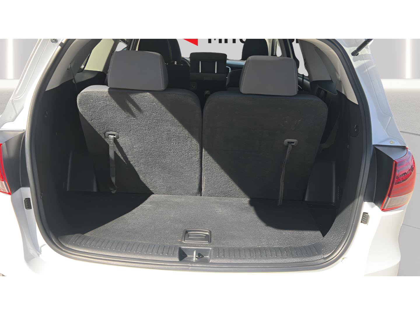 Used 2020 Kia Sorento LX FWD image 22