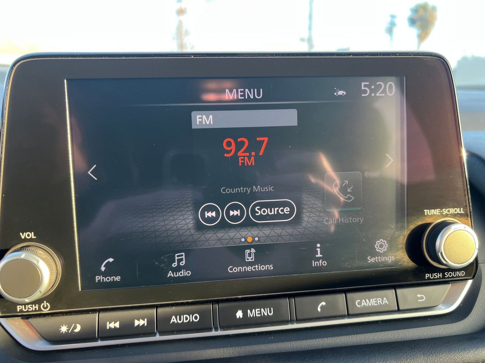 Used 2025 Nissan Rogue SV AWD/4WD image 21