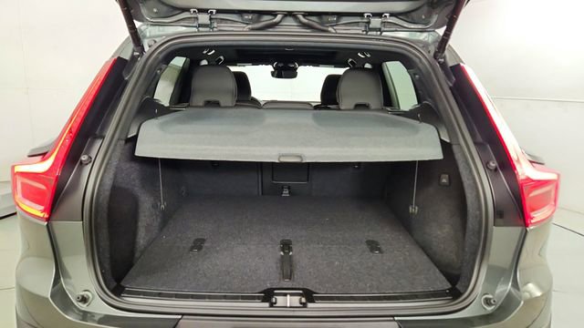 New 2026 Volvo EX40 Plus RWD image 38