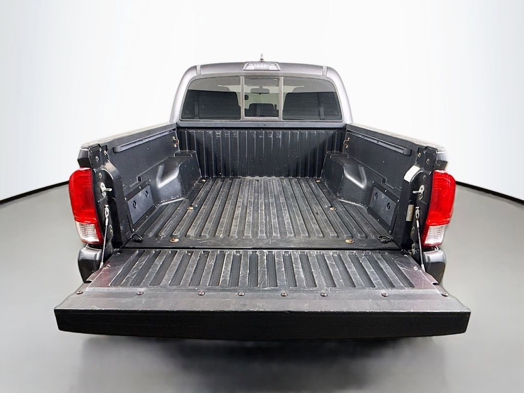 Used 2017 Toyota Tacoma SR RWD image 23