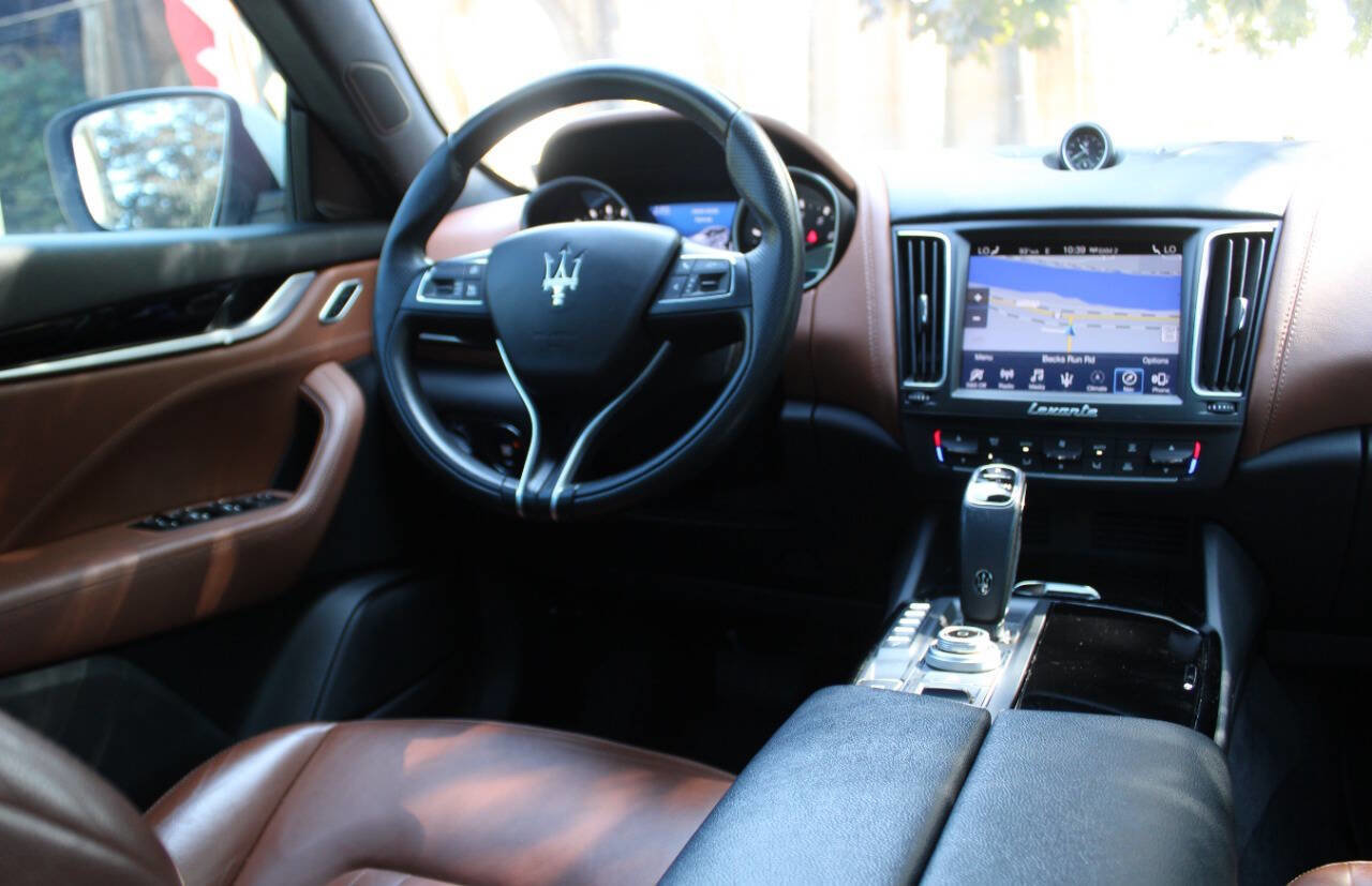 Used 2020 Maserati Levante image 17