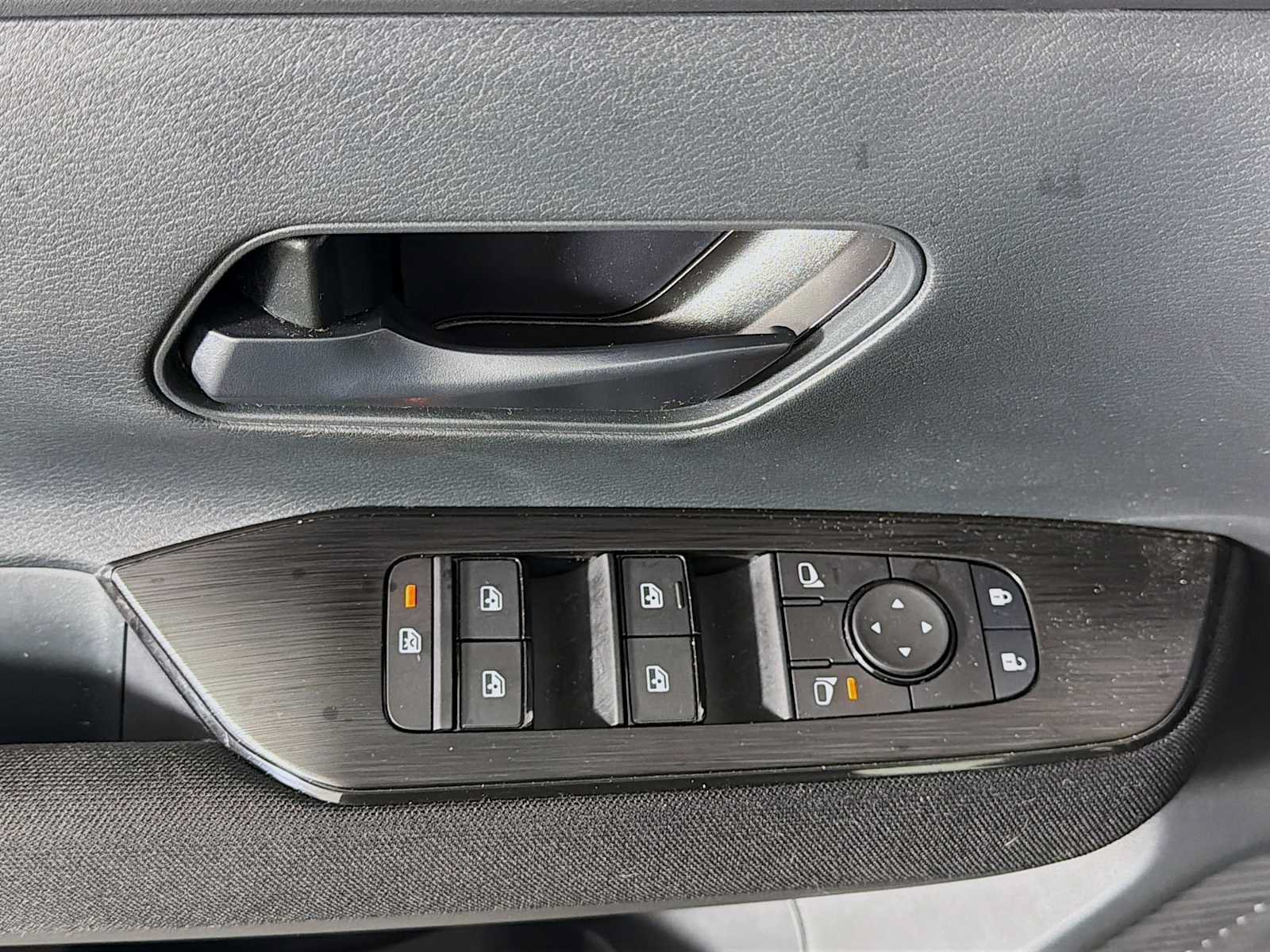 Used 2025 Nissan Kicks S AWD/4WD image 15