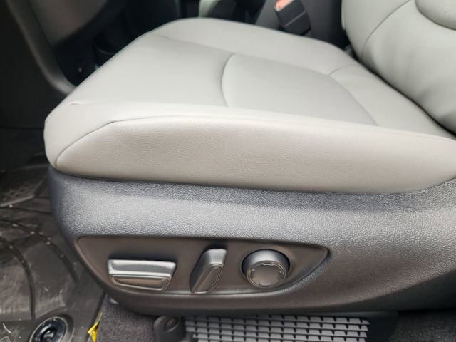 New 2026 Toyota Sienna XLE FWD image 21