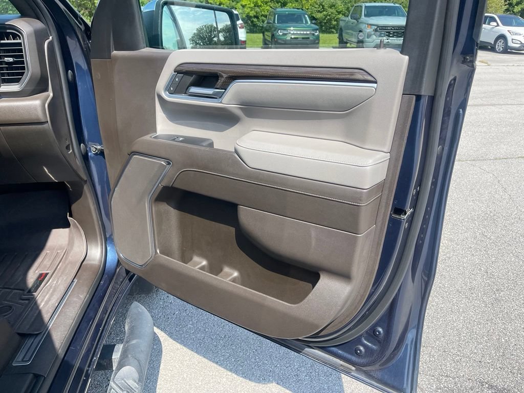 Used 2022 Chevrolet Silverado 1500 LT AWD/4WD image 20