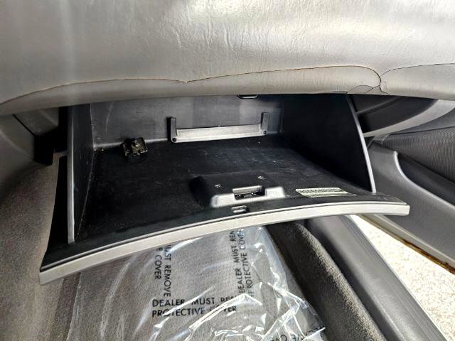 Used 2004 Toyota Solara SE image 16