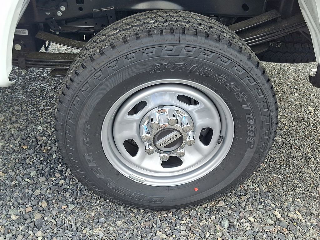 New 2026 Ford F350 XL w/ XL Chrome Package image 5
