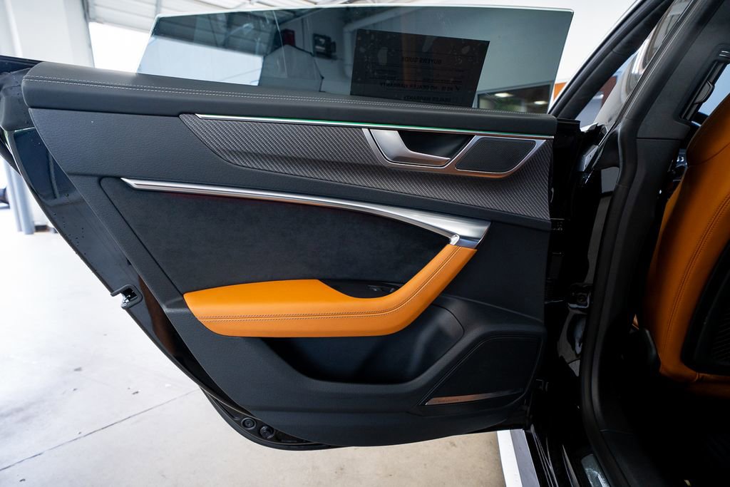 Used 2022 Audi RS 7 Sportback AWD/4WD image 42