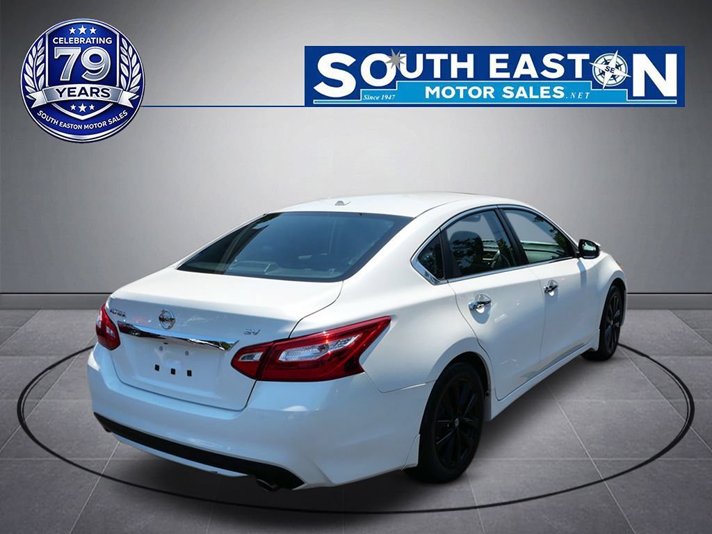 Used 2017 Nissan Altima 2.5 SV w/ Convenience Package FWD image 6