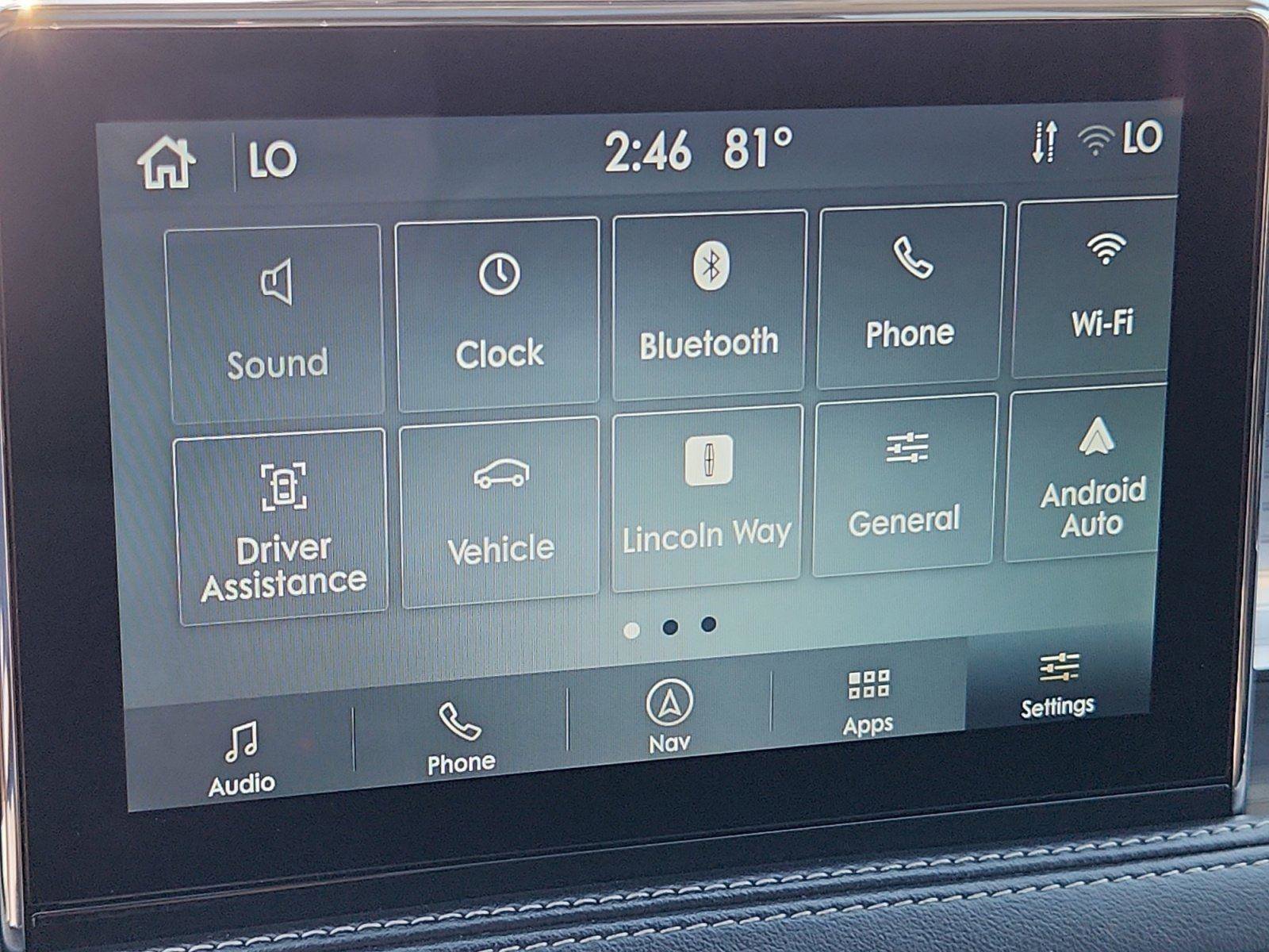 Used 2022 Lincoln Corsair AWD w/ Premium Package image 27