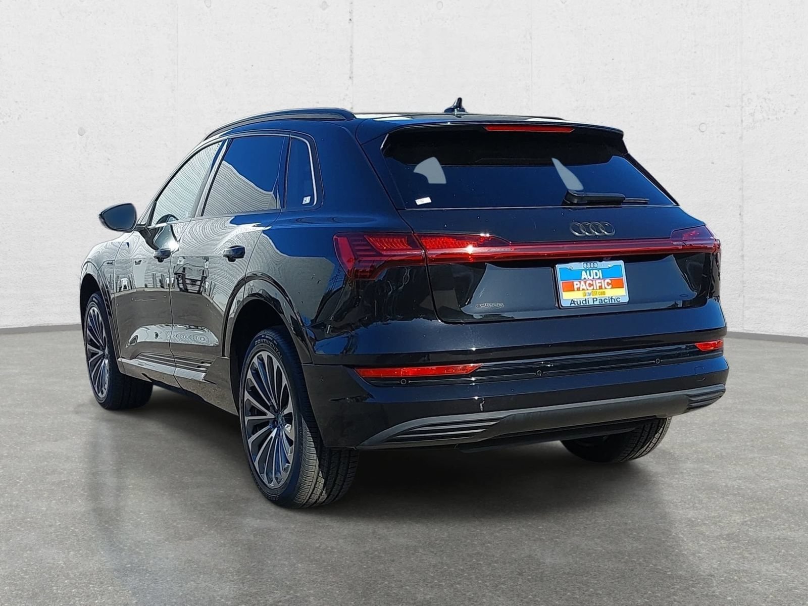 Used 2019 Audi e-tron Prestige AWD/4WD image 7