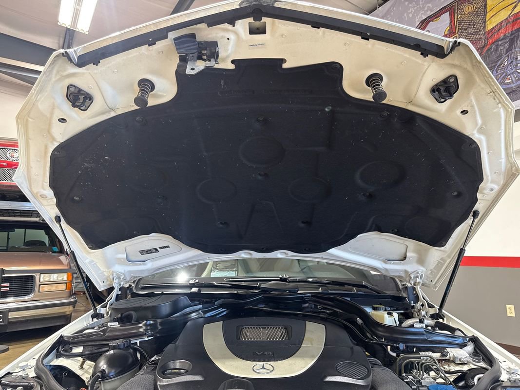 Used 2011 Mercedes-Benz E 550 Cabriolet image 44