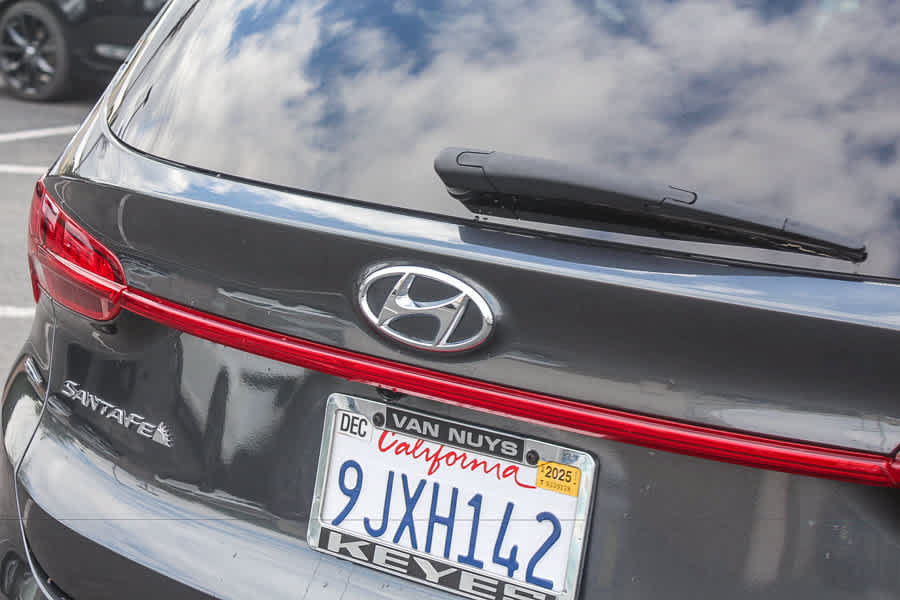 Used 2023 Hyundai Santa Fe SEL FWD image 9