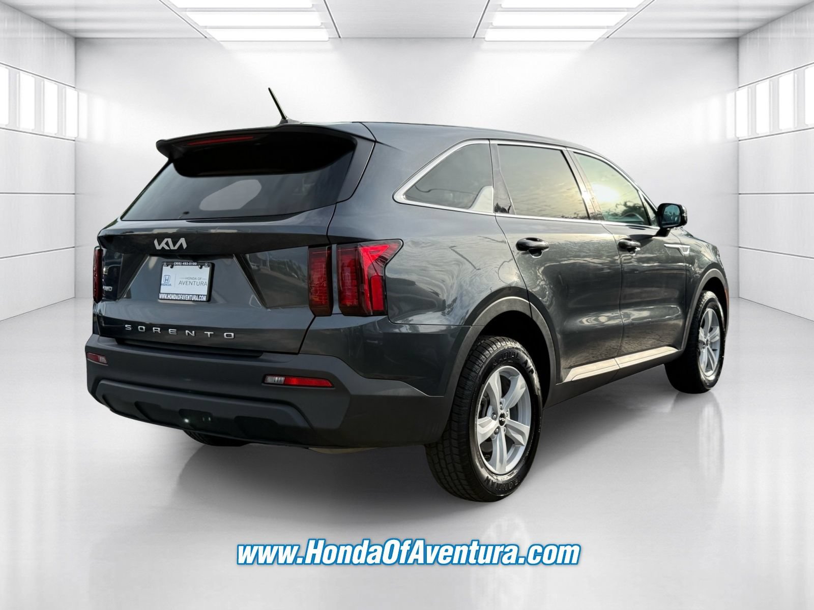 Used 2022 Kia Sorento LX AWD/4WD image 5