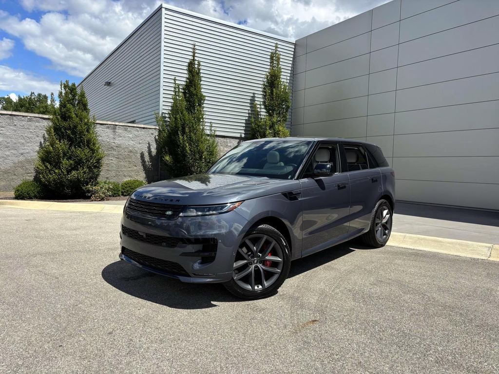 Used 2024 Land Rover Range Rover Sport Dynamic SE image 1