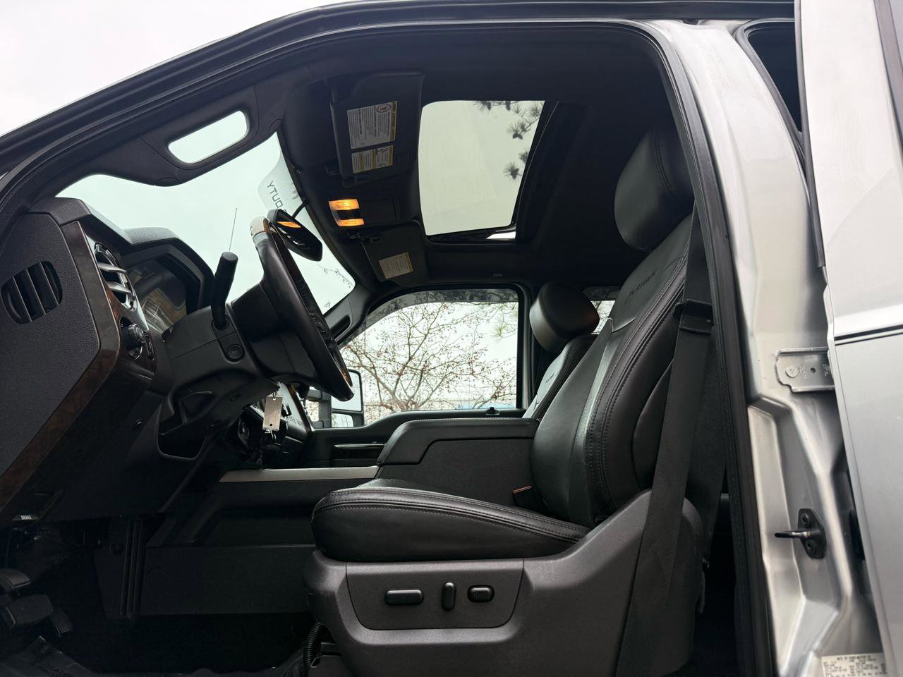 Used 2015 Ford F250 Platinum image 17