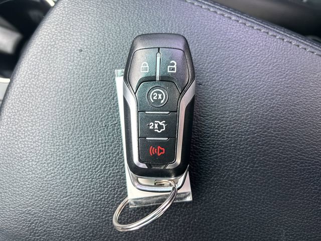 Used 2017 Ford Explorer XLT w/ XLT Technology Feature Bundle image 34