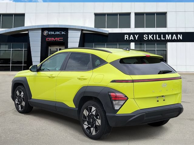 Used 2025 Hyundai Kona SEL FWD image 4