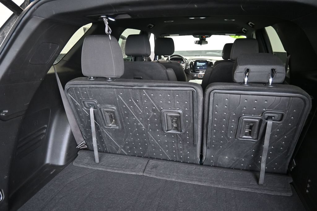 Used 2023 Chevrolet Traverse LT w/ LPO, Floor Liner Package AWD/4WD image 18