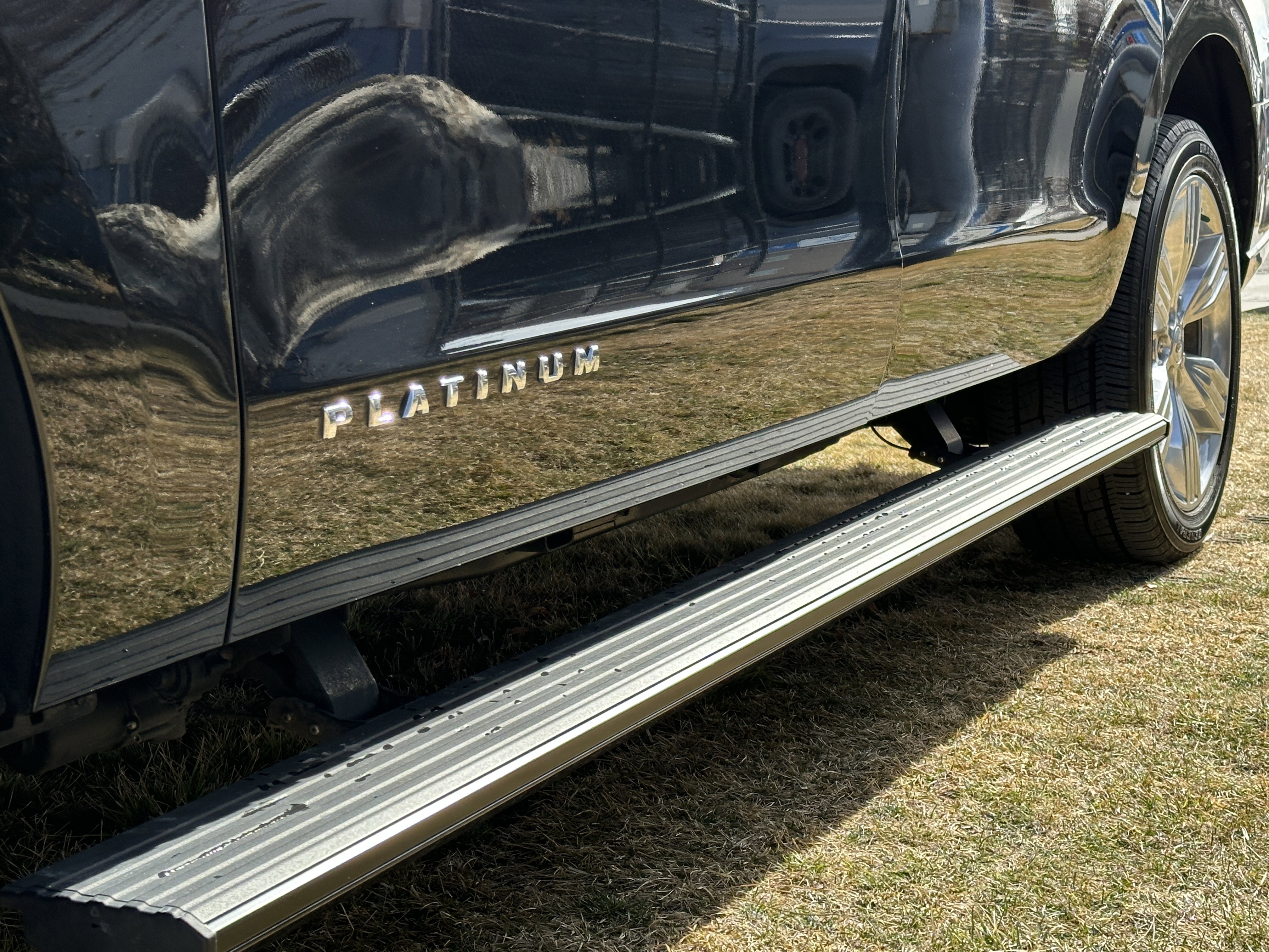 Used 2024 Ford Expedition Max Platinum AWD/4WD image 11