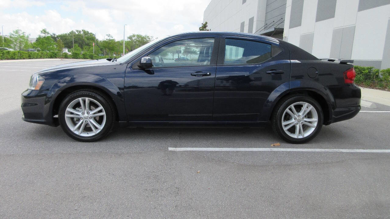 Used 2013 Dodge Avenger SXT w/ Rallye Appearance Group FWD image 2