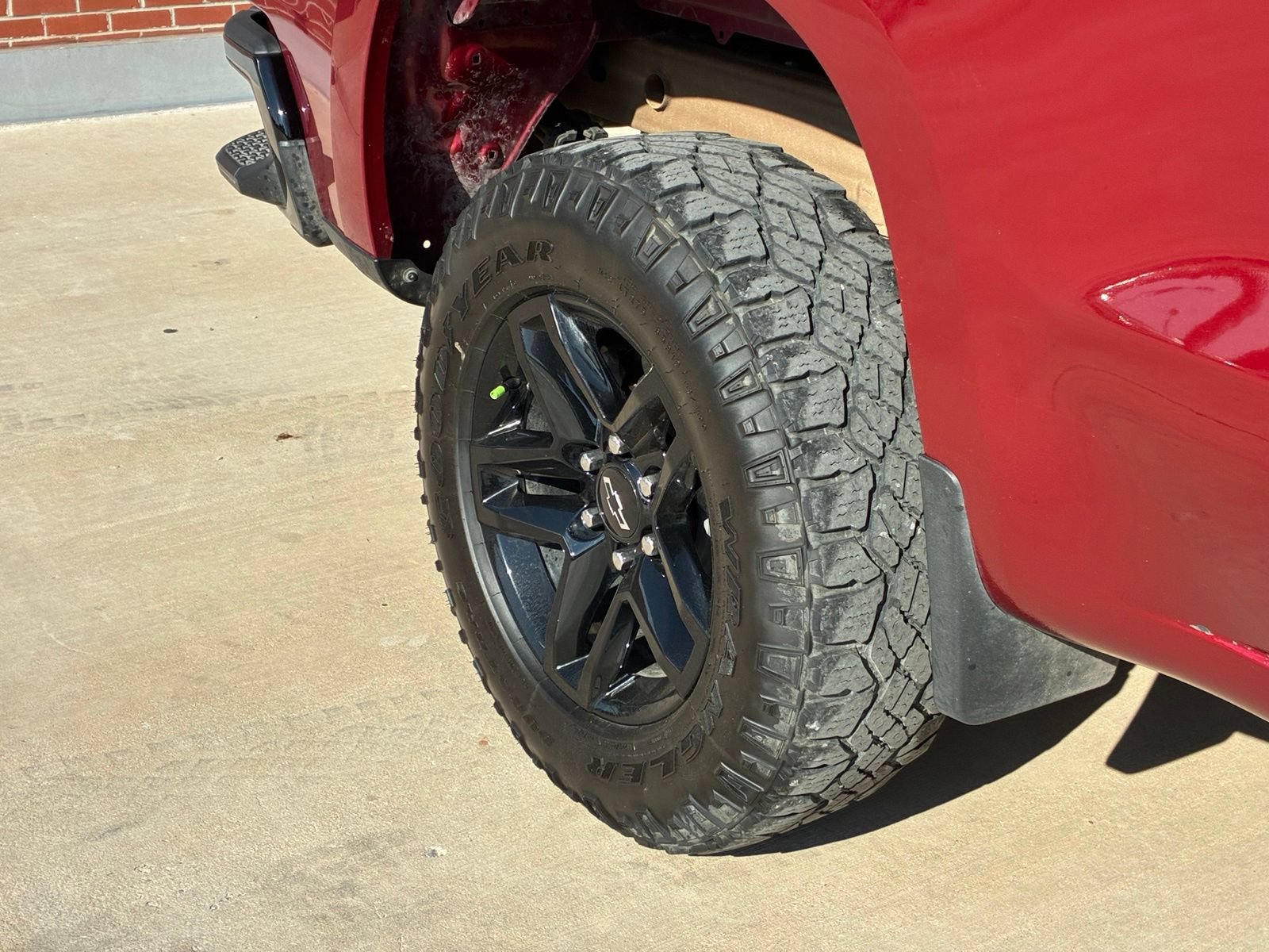 Used 2019 Chevrolet Silverado 1500 LT Trail Boss AWD/4WD image 15