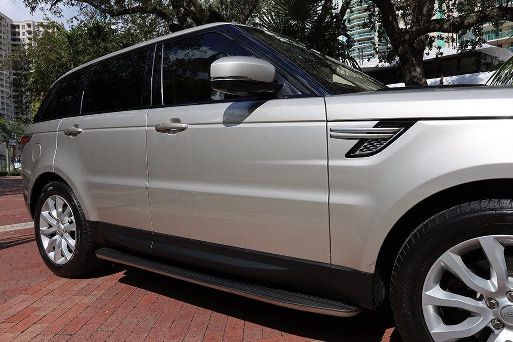 Used 2017 Land Rover Range Rover Sport HSE AWD/4WD image 22