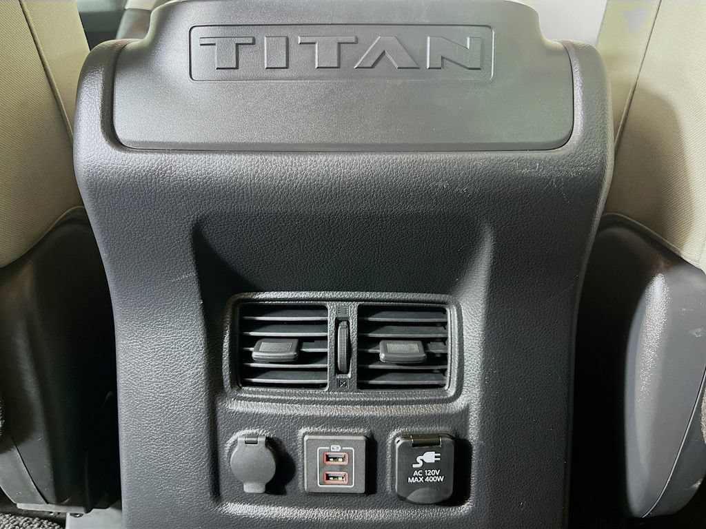 Used 2021 Nissan Titan SV w/ SV Convenience Package AWD/4WD image 33