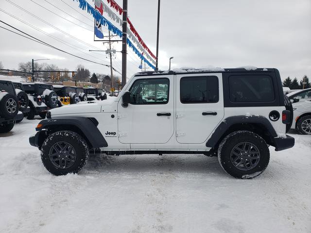 Used 2025 Jeep Wrangler Sport S image 7